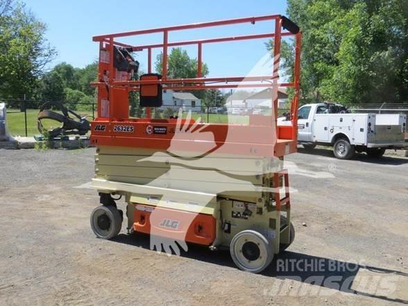 JLG 2632ES Saxlifte