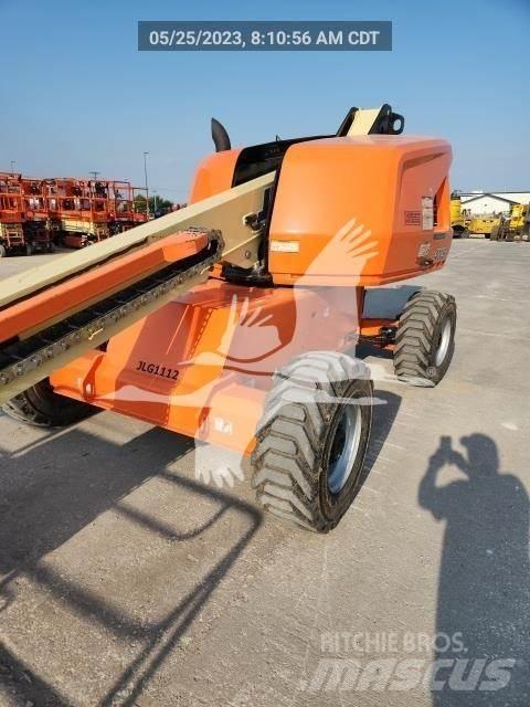 JLG 400S Teleskoplifte