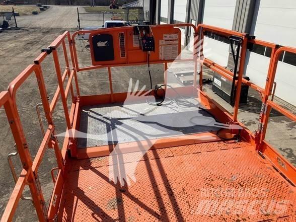 JLG 430LRT Saxlifte