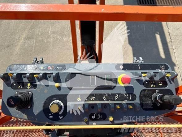 JLG 860SJ Teleskoplifte