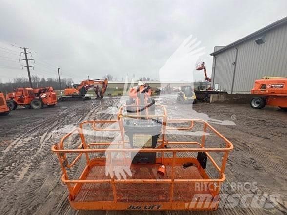 JLG 860SJ Teleskoplifte