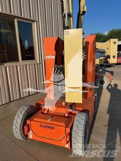 JLG E300AJP Bomlifte med knækarm