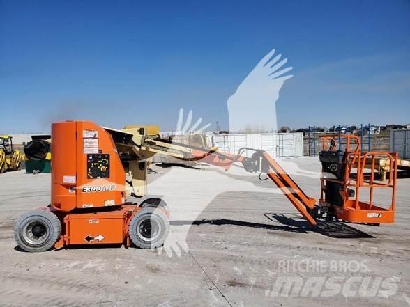 JLG E300AJP Bomlifte med knækarm