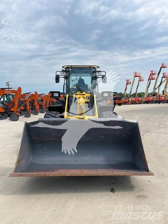 Komatsu WA270 Læssemaskiner på hjul
