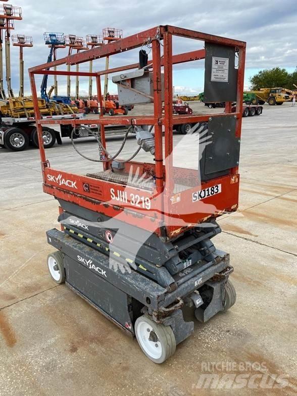 SkyJack SJ3219 Saxlifte