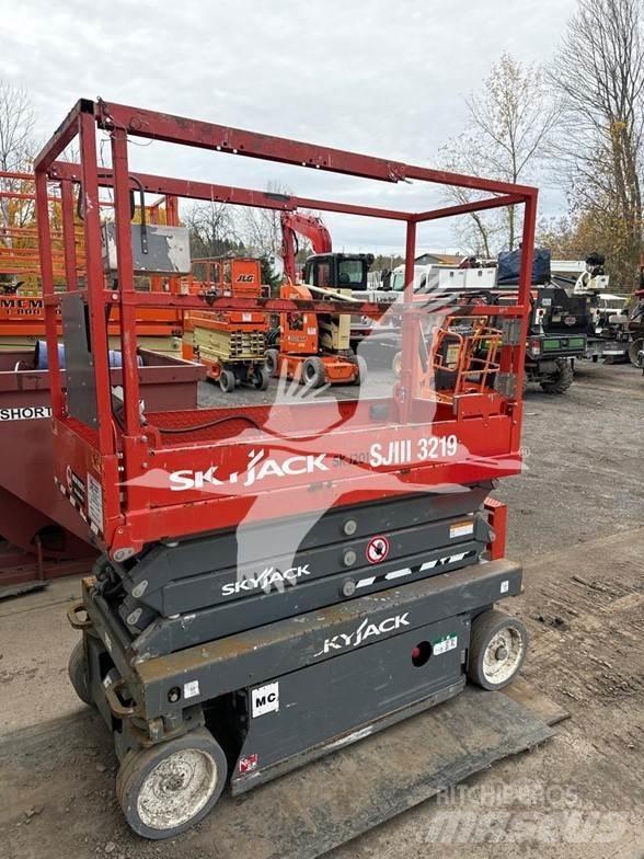 SkyJack SJ3219 Saxlifte
