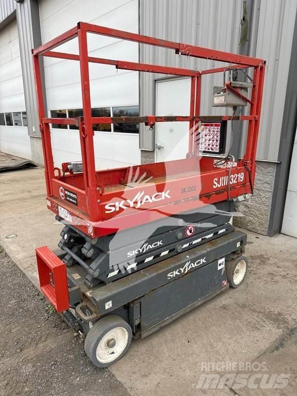 SkyJack SJ3219 Saxlifte