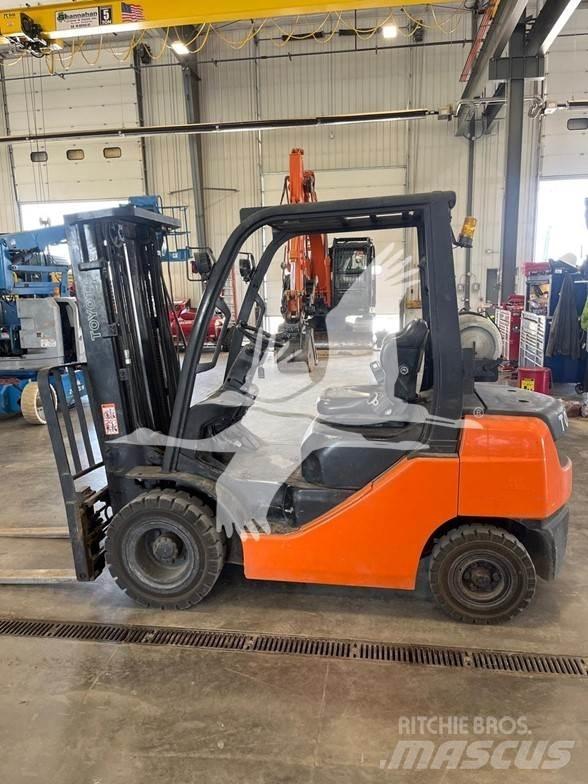 Toyota 8FGU25 Diesel gaffeltrucks