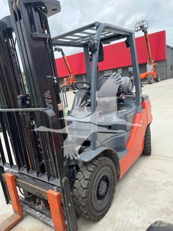 Toyota 8FGU25 Diesel gaffeltrucks
