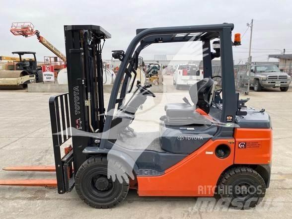 Toyota 8FGU25 Diesel gaffeltrucks