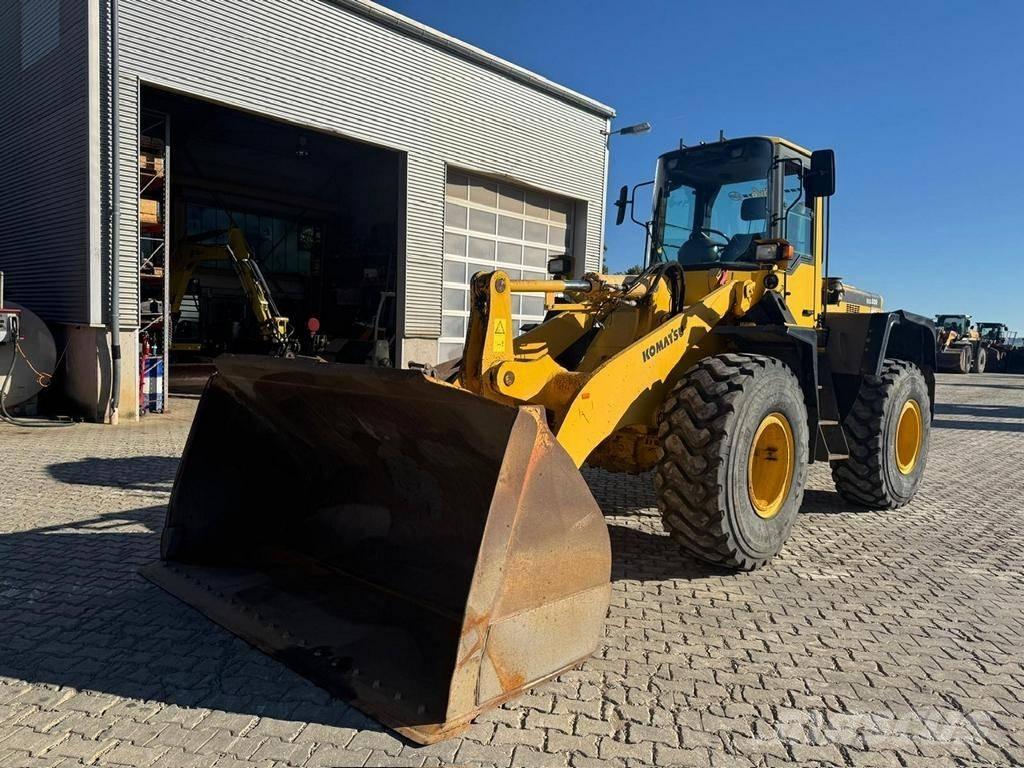 Komatsu WA 320-3H Læssemaskiner på hjul