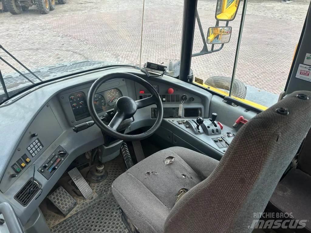 Volvo A25D Terrængående lastbiler