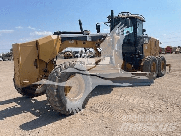 CAT 320 Gravemaskiner på larvebånd
