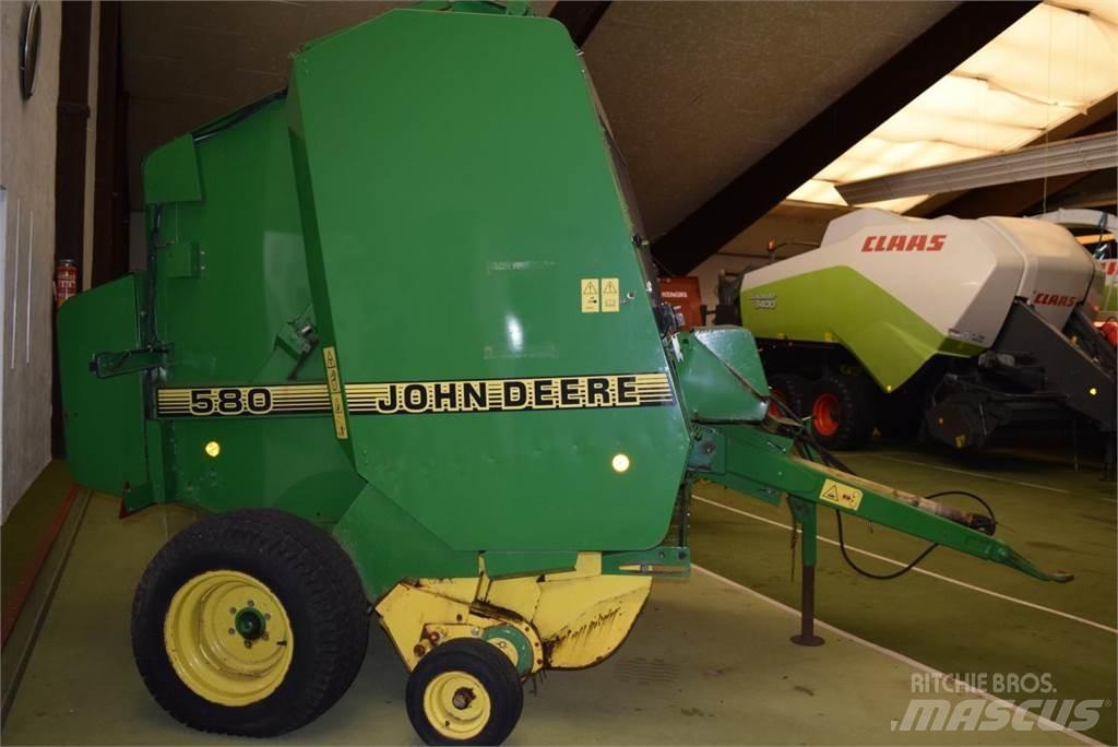 John Deere 580 Rundballe-pressere