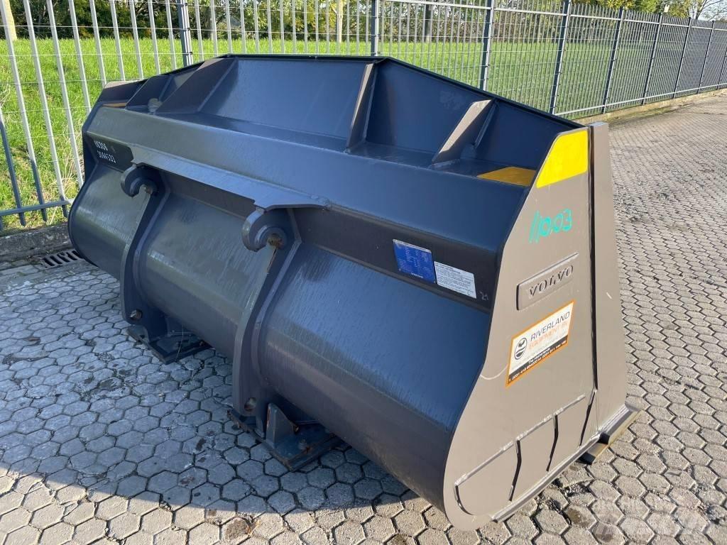 Volvo L 120 H Bucket Skovle