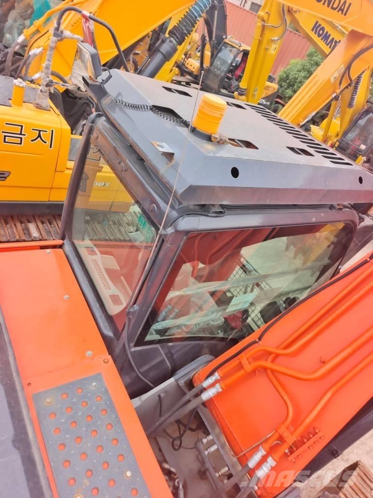 Hitachi ZAXIS 200 3G Gravemaskiner på larvebånd