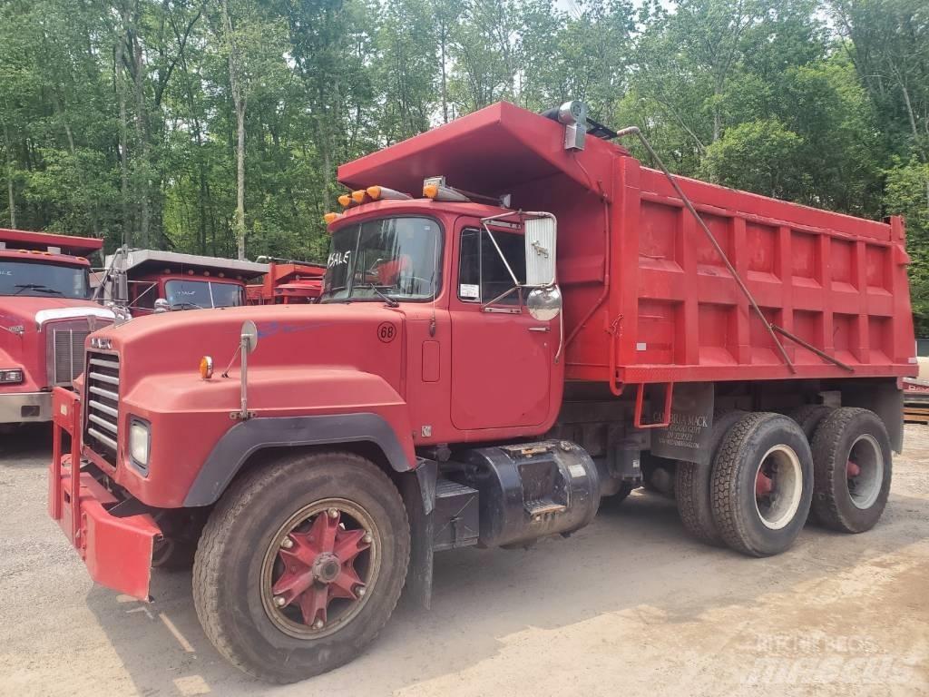 Mack RD690SX Lastbiler med tip