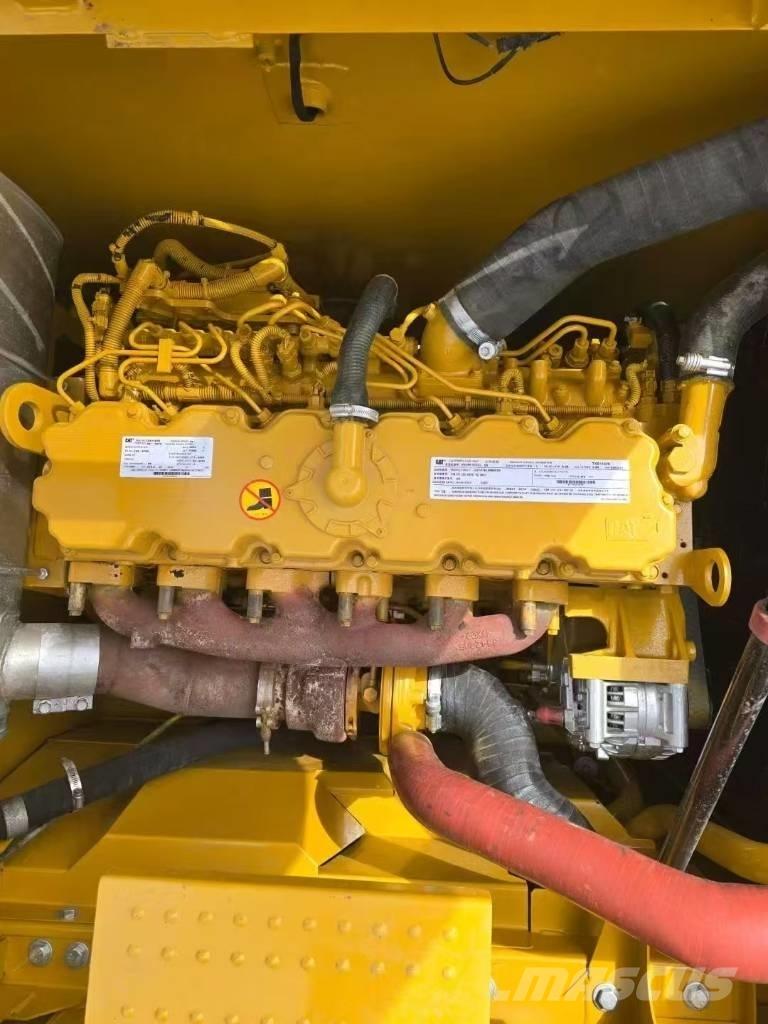 CAT 320 Gravemaskiner på larvebånd