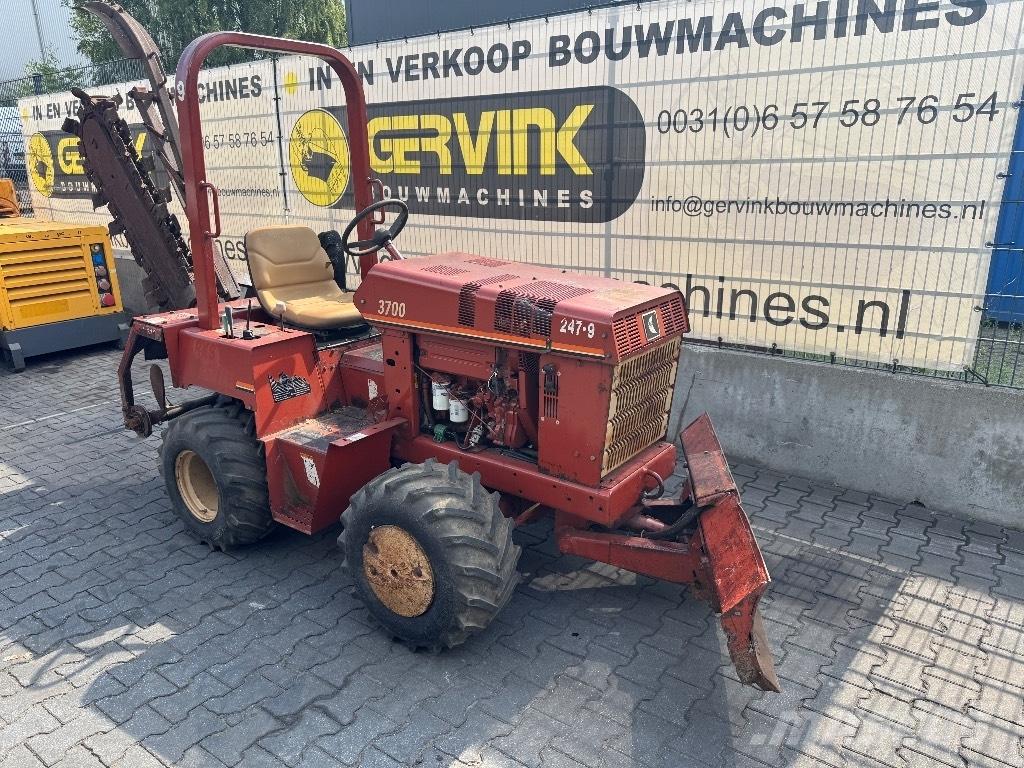 Ditch Witch 3700 DD Kædegravere