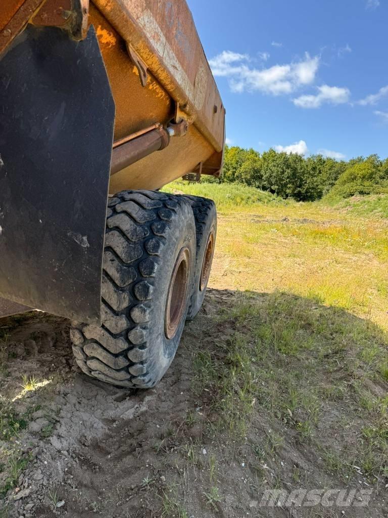 Volvo A 25 C Dumpere