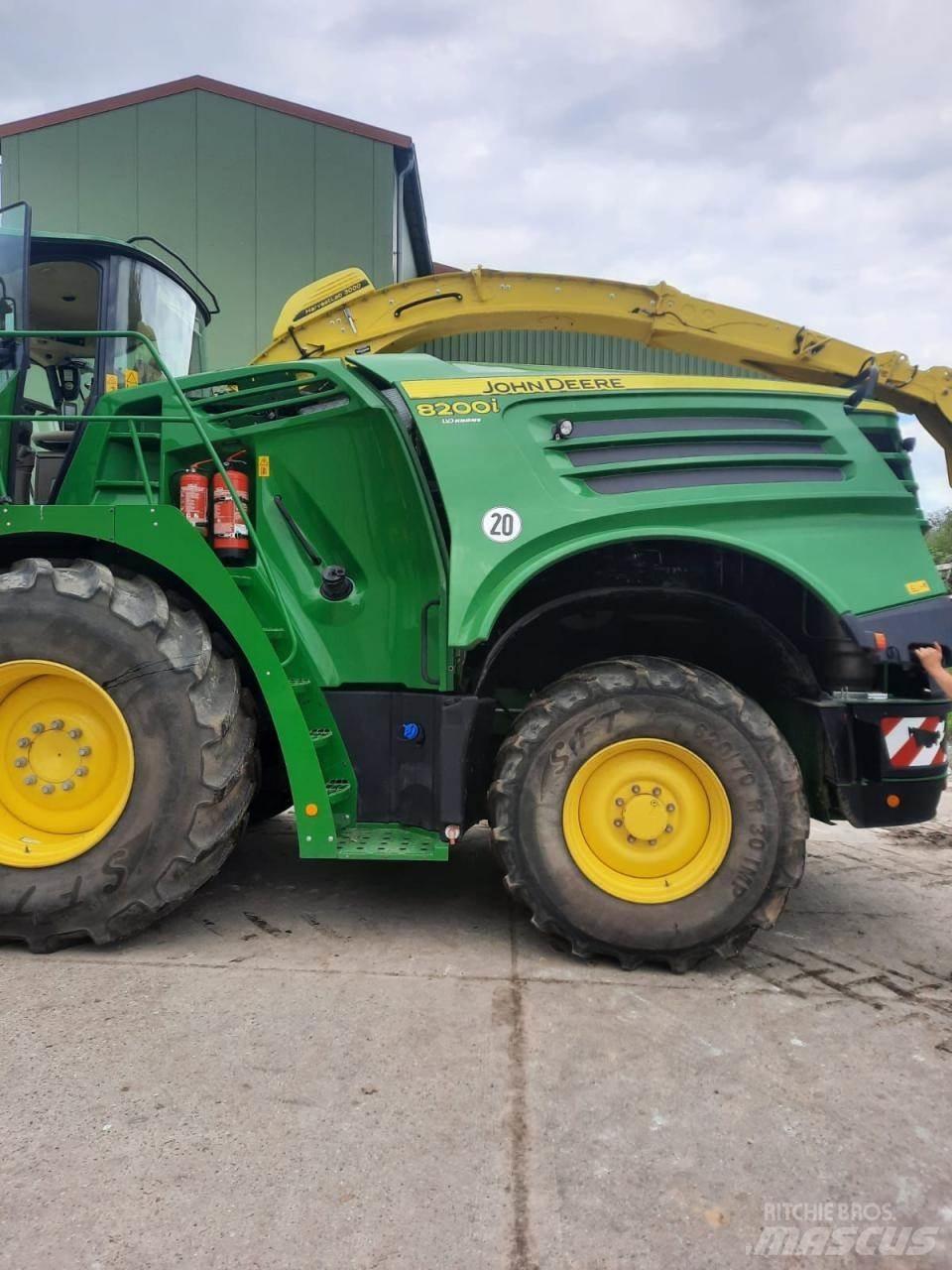 John Deere 8200 i Finsnittere