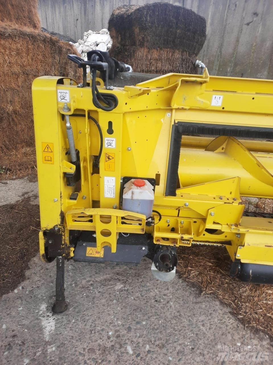 John Deere 8200 i Finsnittere