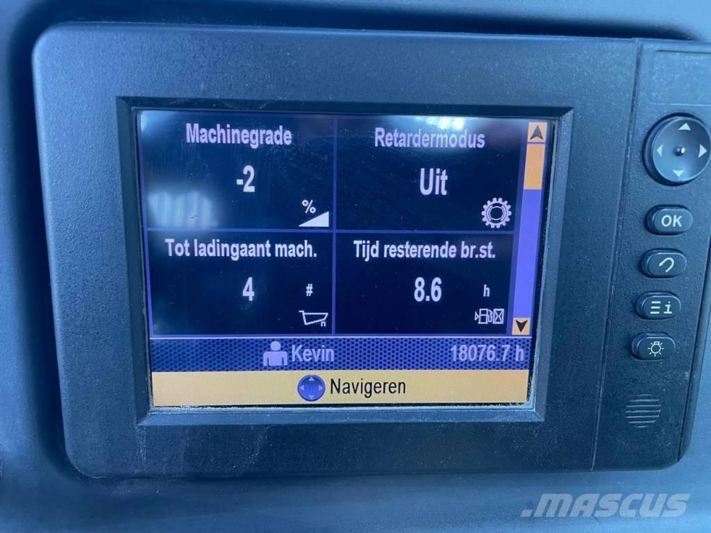 CAT 740B Terrængående lastbiler