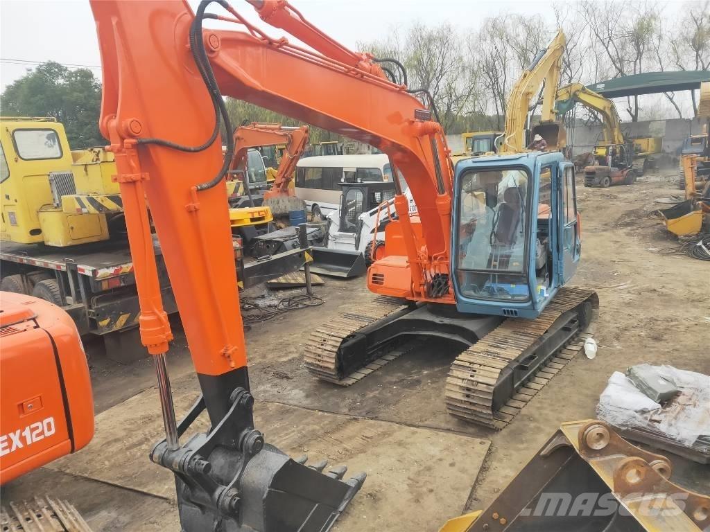 Hitachi EX120 Midi-gravemaskiner 7t - 12t
