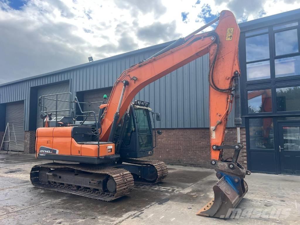 Doosan DX 140 LC Gravemaskiner på larvebånd