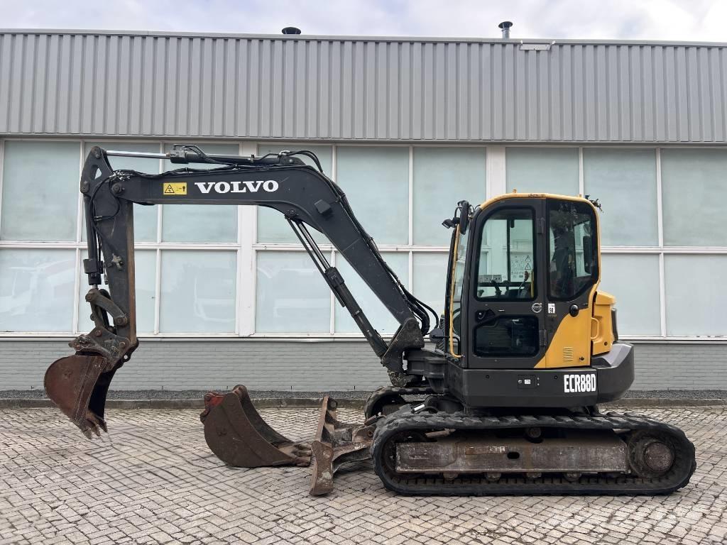 Volvo ECR 88 D    2016 Midi-gravemaskiner 7t - 12t