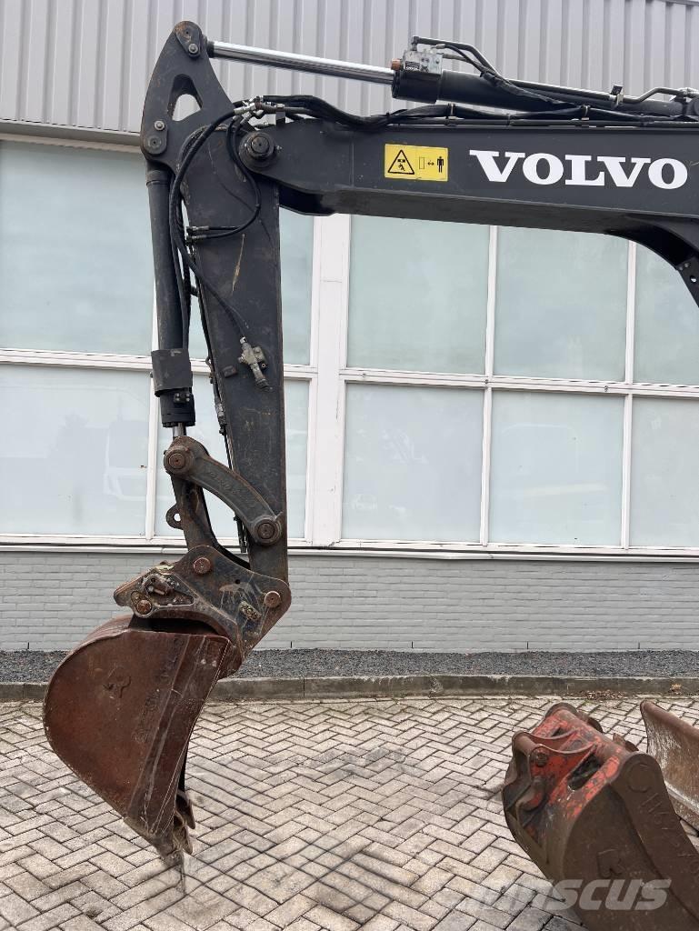 Volvo ECR 88 D    2016 Midi-gravemaskiner 7t - 12t