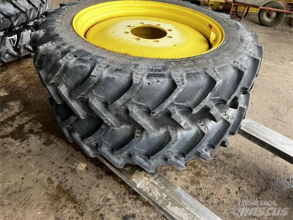 BKT 270/95R32 Hjul, Dæk og Fælge
