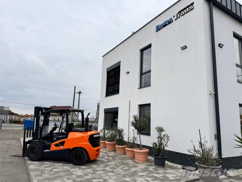 Doosan D 50,  130üó!!! 5t Diesel gaffeltrucks