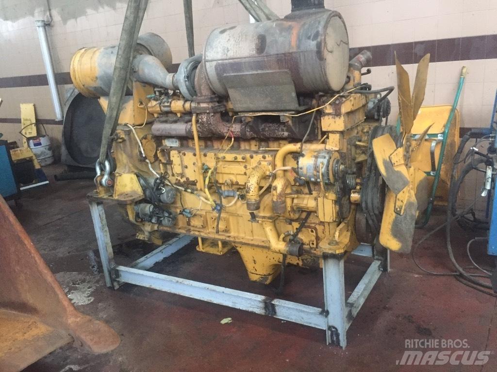Komatsu WA600-1 Læssemaskiner på hjul