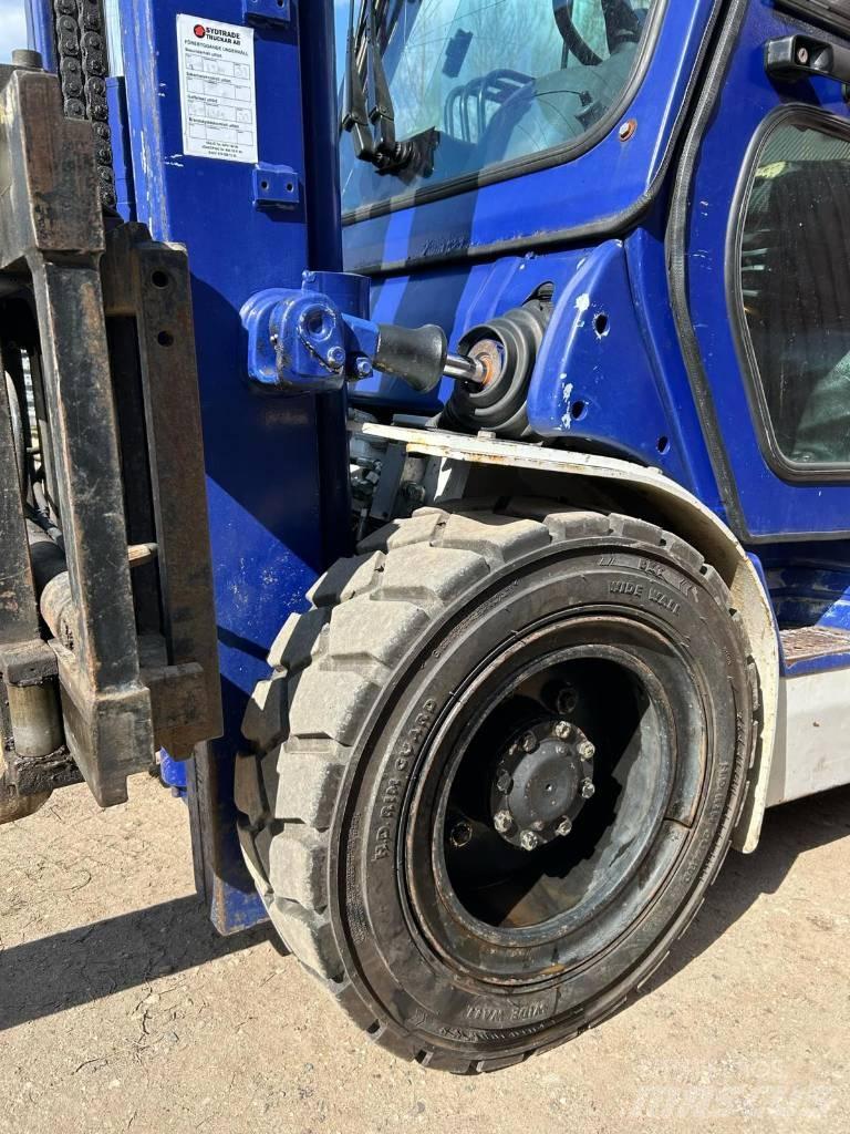 Komatsu FD 30 T-14 Diesel gaffeltrucks