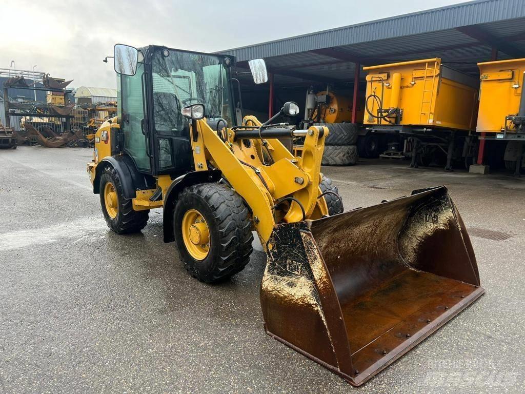 CAT 906M Læssemaskiner på hjul