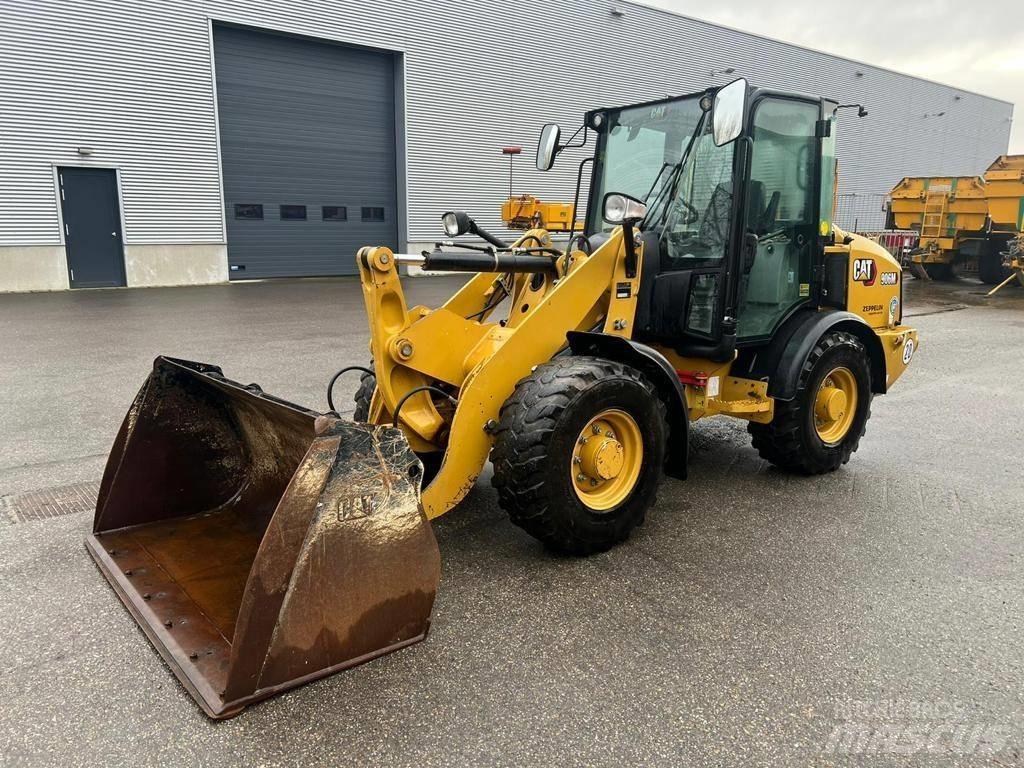 CAT 906M Læssemaskiner på hjul