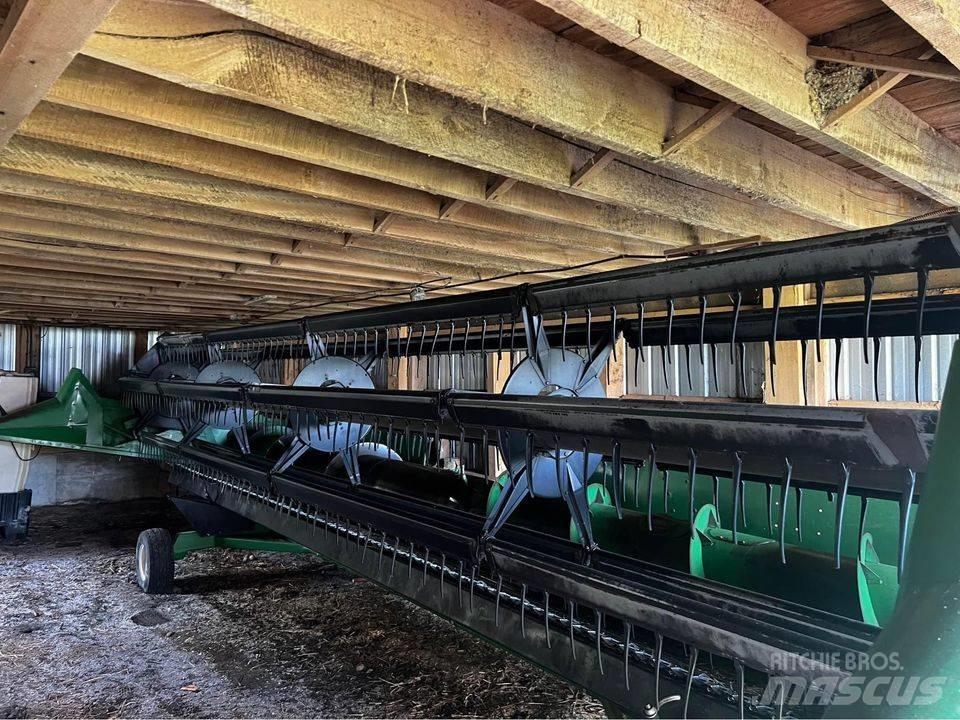John Deere 925 Hoveder til mejetærskere