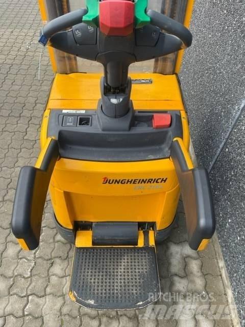 Jungheinrich ERC 216 Selvkørende stablere