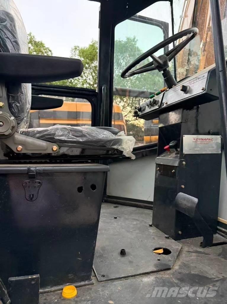 Dynapac CA 30 D Enkelt tromle