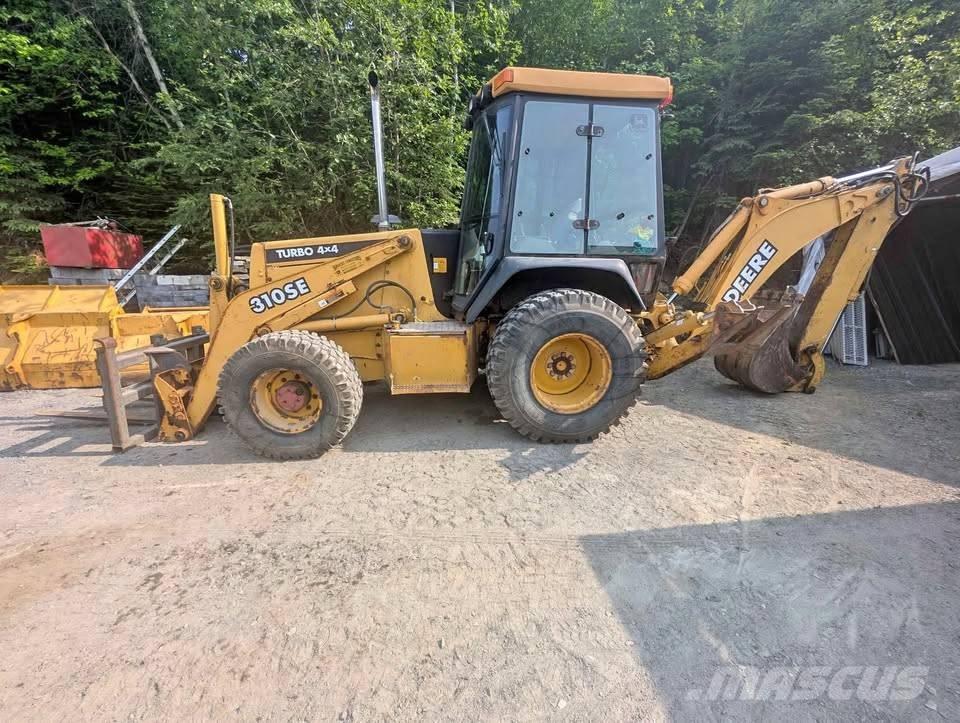 John Deere 310 SE Rendegravere