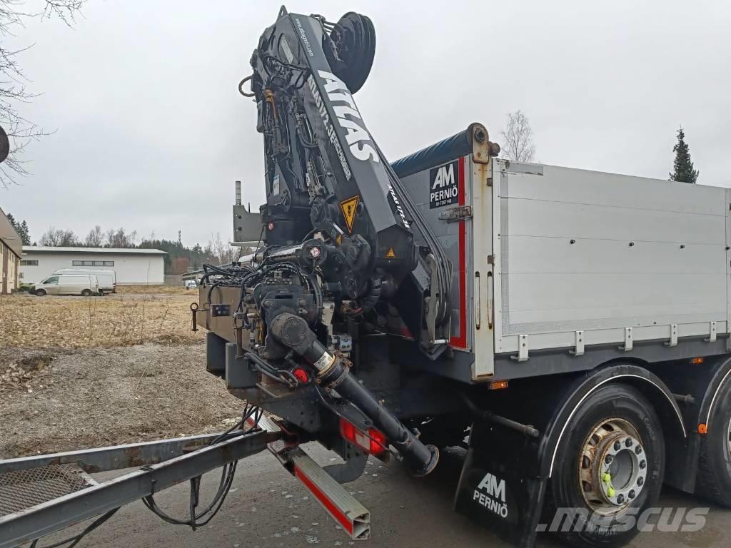 DAF XF 530 FAW Lastbil med kran