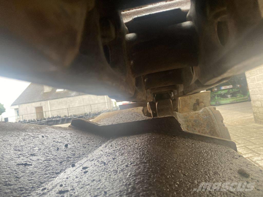 Hitachi EX 135 UR-5 Gravemaskiner på larvebånd