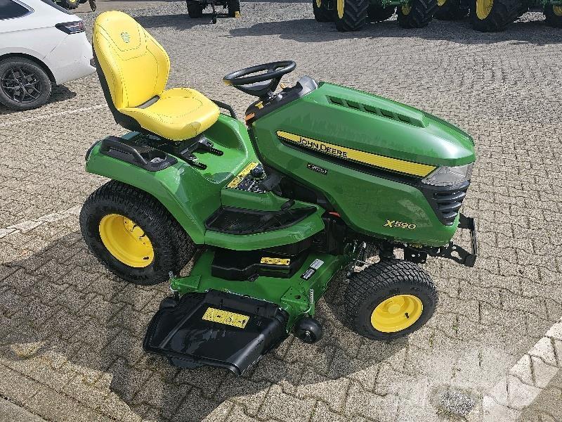 John Deere X590 Græsslåmaskiner