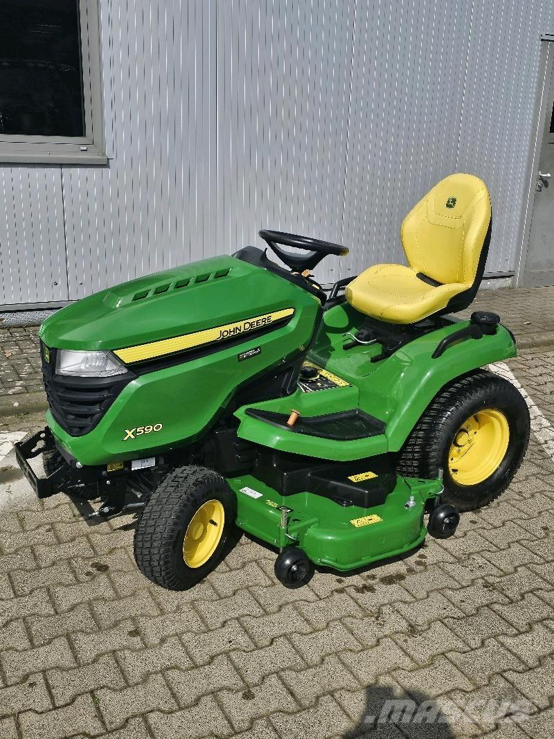 John Deere X590 Græsslåmaskiner