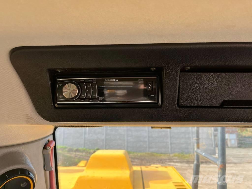 JCB 220X C 4F Gravemaskiner på larvebånd