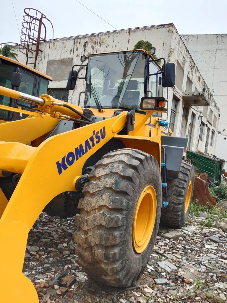 Komatsu WA 320 Læssemaskiner på hjul