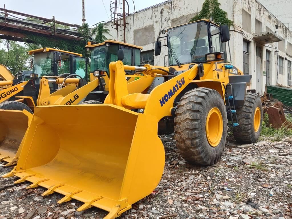 Komatsu WA 320 Læssemaskiner på hjul