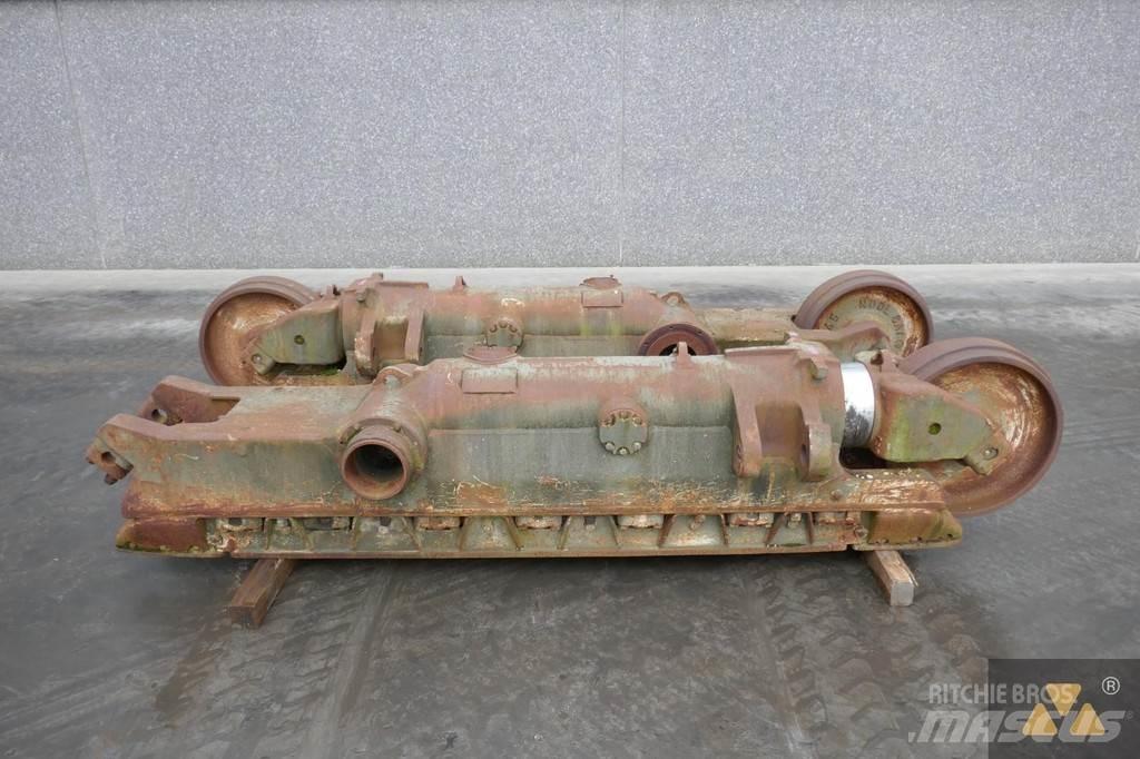 CAT 9W-0558 Chassis og suspension