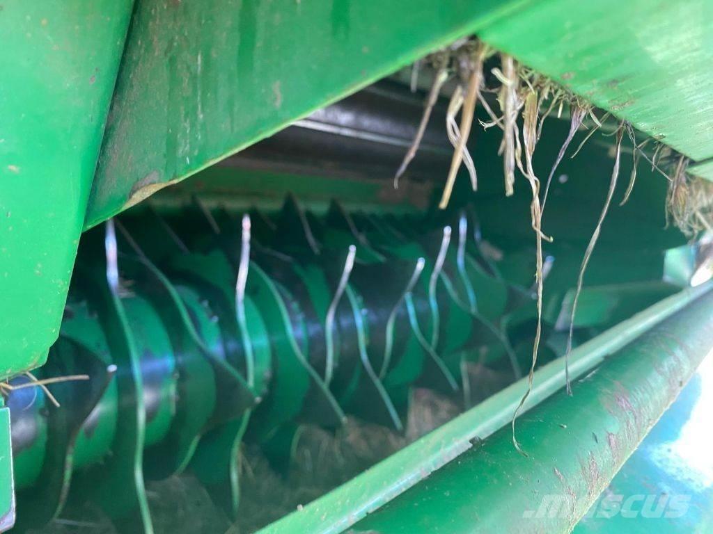 John Deere 568 Rundballe-pressere